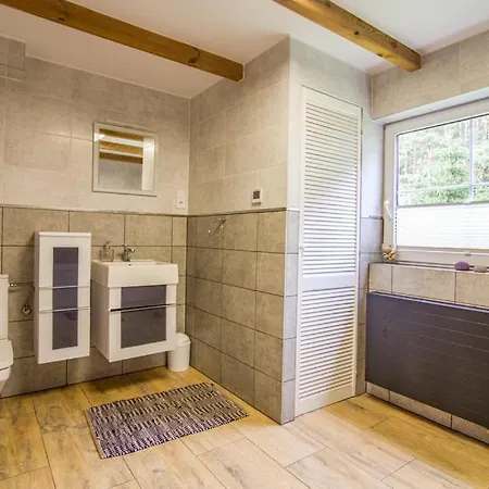 Ostoja Sosnowa Feriehus